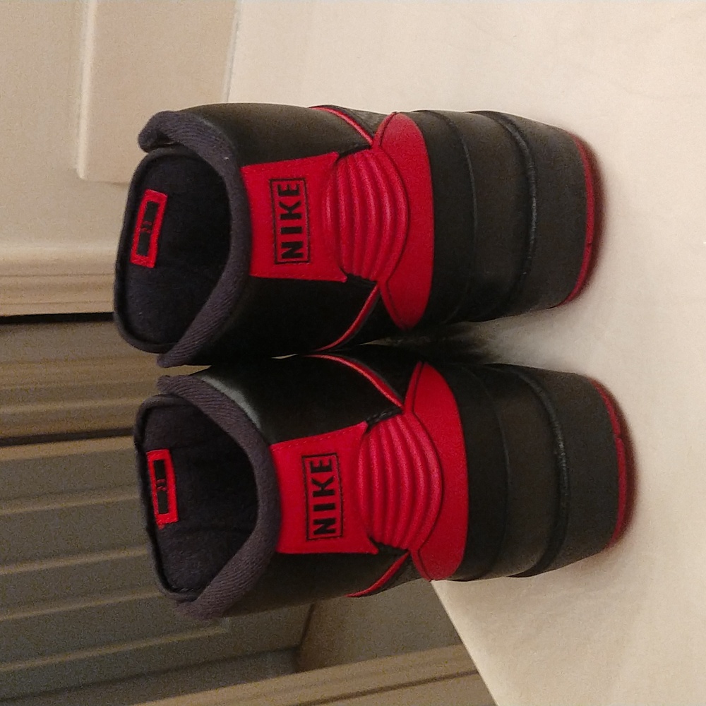 Air Jordan 2 Retro Black/Varsity Red (2016) - Picture 5 of 14